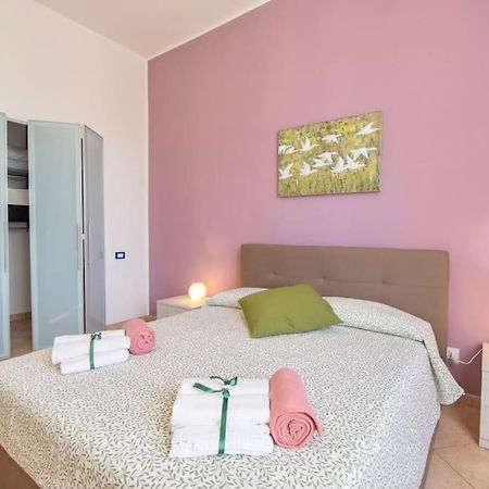Appartamento Sirena A 2 Passi Dal Mare Piombino Exterior foto